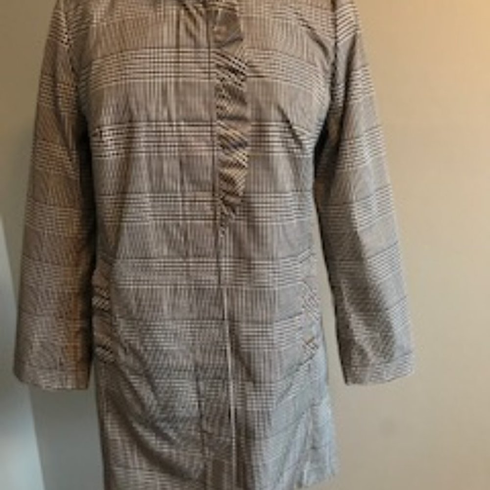 Talbots Houndstooth/multi pattern raincoat - Picture 3 of 6